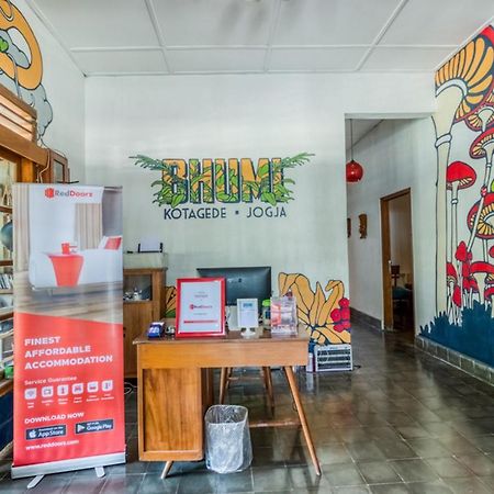Reddoorz Hostel @ Kotagede Джокякарта Екстериор снимка